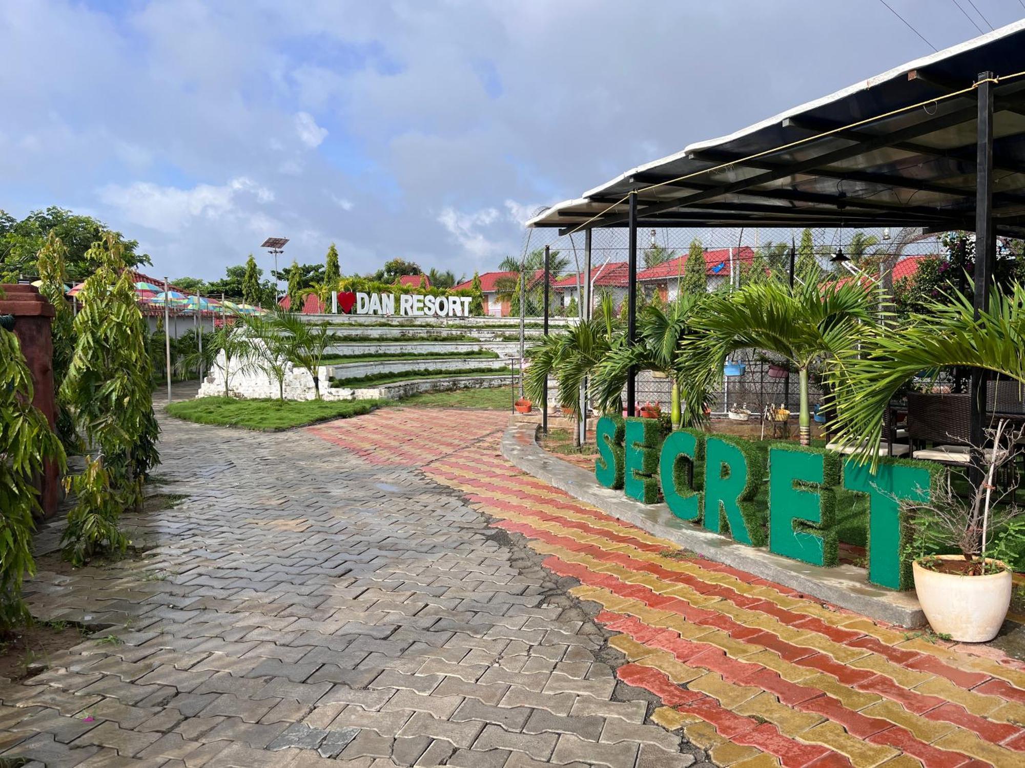 Dan Resorts & Weddings Boisar Екстер'єр фото