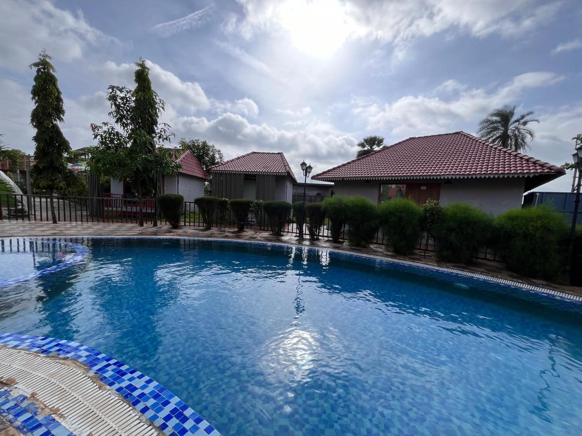 Dan Resorts & Weddings Boisar Екстер'єр фото